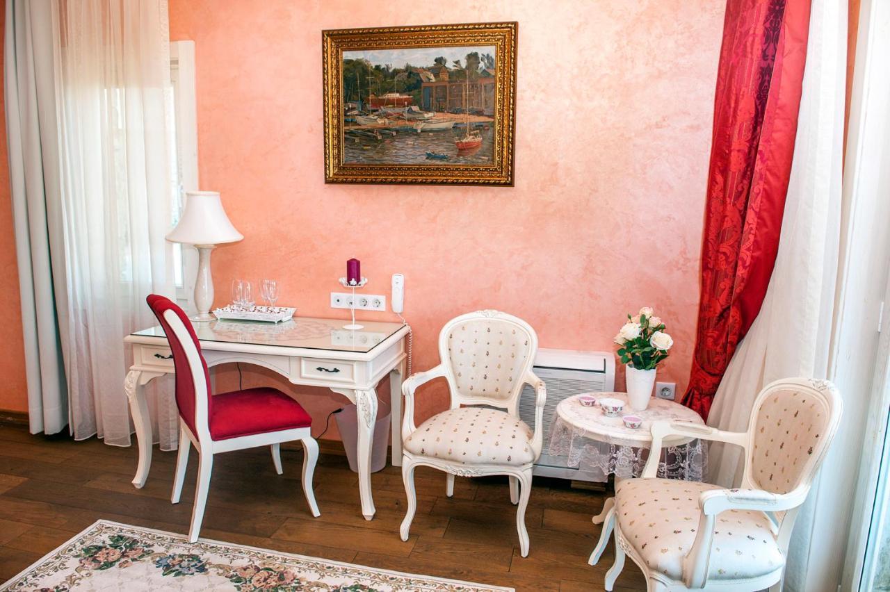 Swan Lake Hotel - Adult Only Селіміє Екстер'єр фото